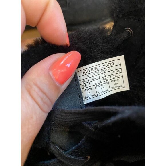 UGG "weylyn" boot shearling cuff Womens Size 9.5 NEW black lace up - Picture 7 of 10